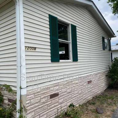 Main picture of 12008 Heather Dr