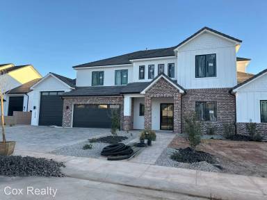Main picture of 2936 E Ashwood Ln