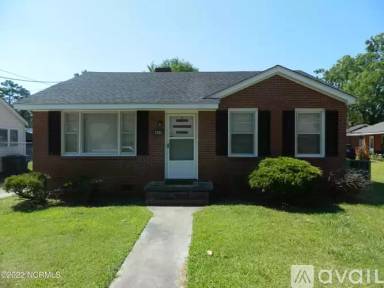 Main picture of 404 W Daniels St