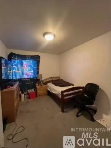 Main picture of 1248 NW Nina Ct