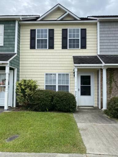 Main picture of 806 Springwood Dr