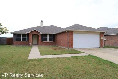 Main picture of 2912 Jamestown Dr