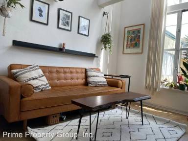 Main picture of 1035 S Van Ness Ave