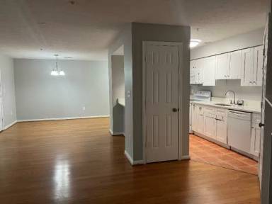 Main picture of 3704 Excalibur Ct