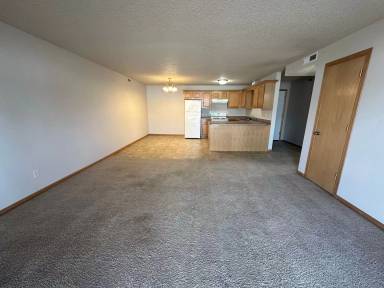Main picture of 4000 McKenzie Dr SE