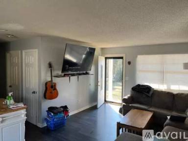Main picture of 574 Linder Ln