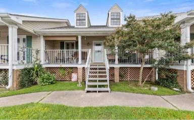 Main picture of 100 Teal Ln