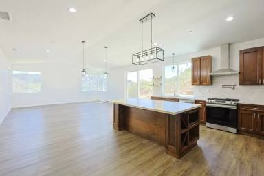 Main picture of 26143 Sky Dr