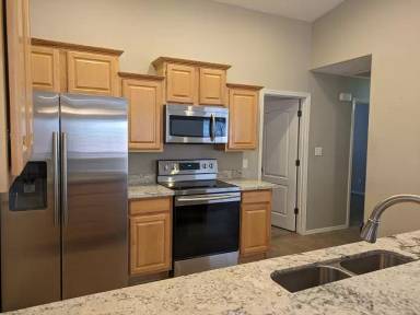 Main picture of 1209 W Lincoln Ave