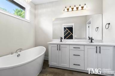 Main picture of 2602 S 10th Ct