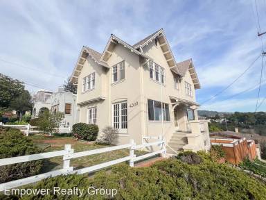 Main picture of 4300 Everett Ave