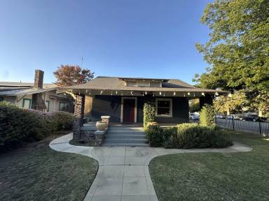 Main picture of 2100 22nd St