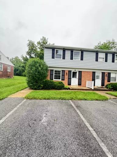 Main picture of 136 Crestmont Ave