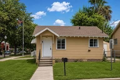 Main picture of 38443 6th Ave