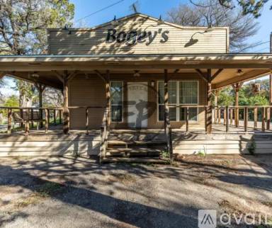 Main picture of 113 County Road 1604