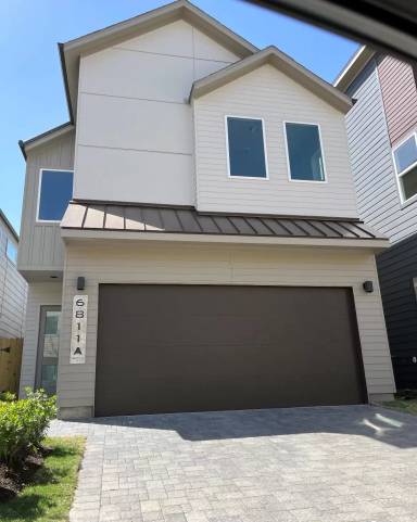 Main picture of 6811 Rocinante Ln