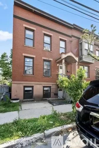 Main picture of 56 Catherine St