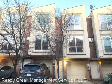 Main picture of 907 Glenn Crossett St