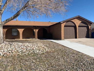 Main picture of 8612 Liberty Dr NE