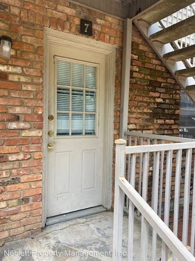 Main picture of 903 Haynes St