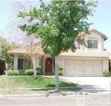 Main picture of 404 Yellowstone Cir