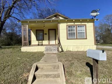 Main picture of 1307 E Travis St