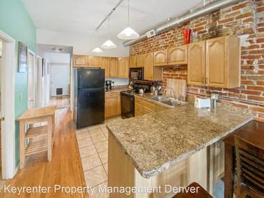 Main picture of 207 Galapago St