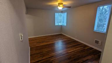Main picture of 1712 House Ave