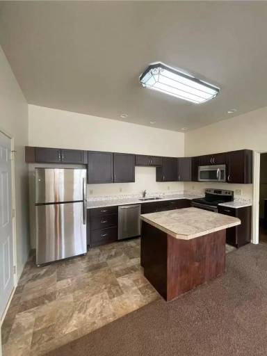Main picture of 327 S 8th St