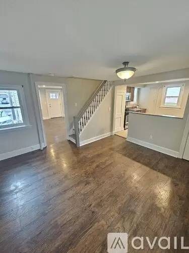 Main picture of 40 Washington St