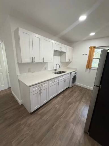 Main picture of 3811 E Miller Ave