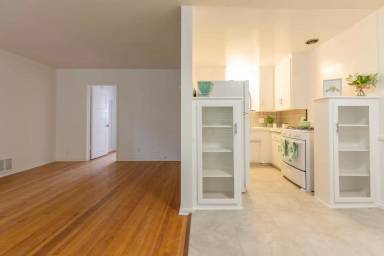 Main picture of Laurel Terrace