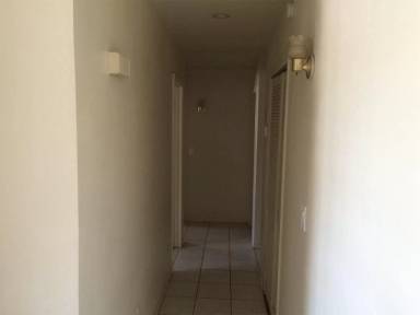 Main picture of 1033 W McLellan Rd