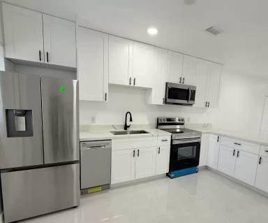 Main picture of 209 NW 10th St