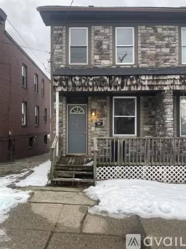 Main picture of 134 S Spring Ave