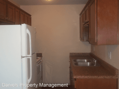 Main picture of 552 Van Houten Ave