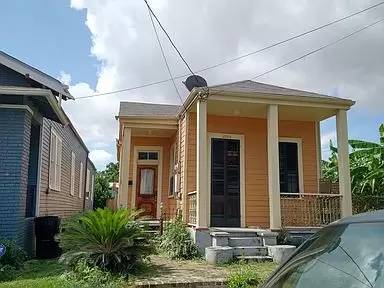 Main picture of 2750 Palmyra St