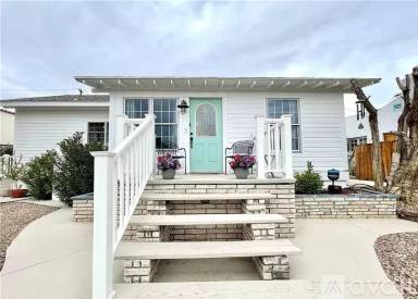 Main picture of 1354 Denver St