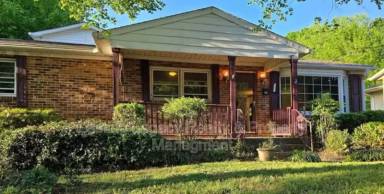Main picture of 113 NW 25th St