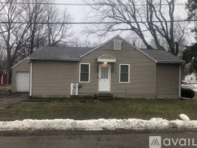 Main picture of 5831 Iowa Ave