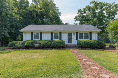 Main picture of 2111 Scalesville Rd