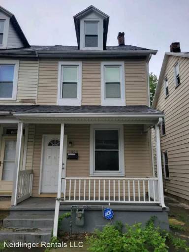 Main picture of 1923 Boas St