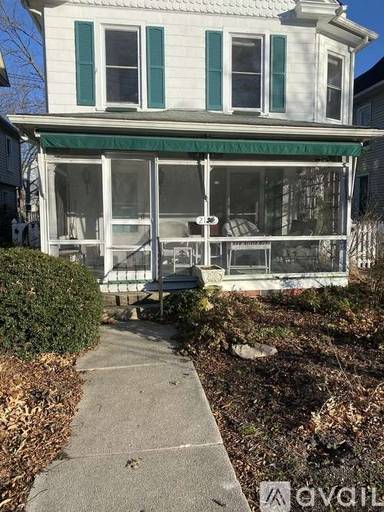 Main picture of 204 S Aurora St