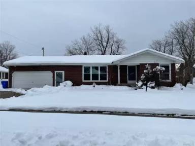 Main picture of 39 Pinewood Dr