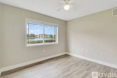 Main picture of 271 SW Palm Dr
