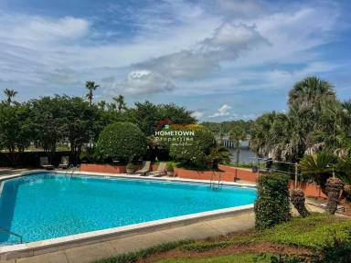 Main picture of 2007 E Gadsden St