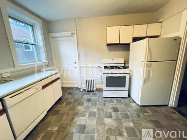 Main picture of 90 Cypress St