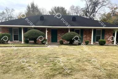 Main picture of 846 Leicester Dr