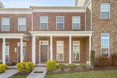 Main picture of 731 Westcott Ln