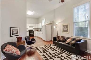 Main picture of 4034 S Saratoga St